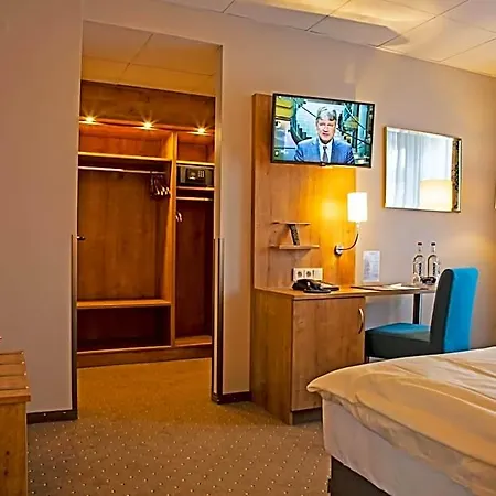 Kreuzer Hotel 3*