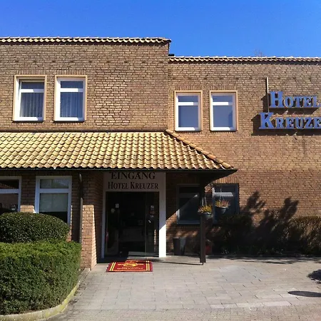 Kreuzer Hotel 3*
